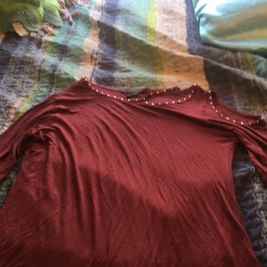 Rock & Republic cold shoulder top